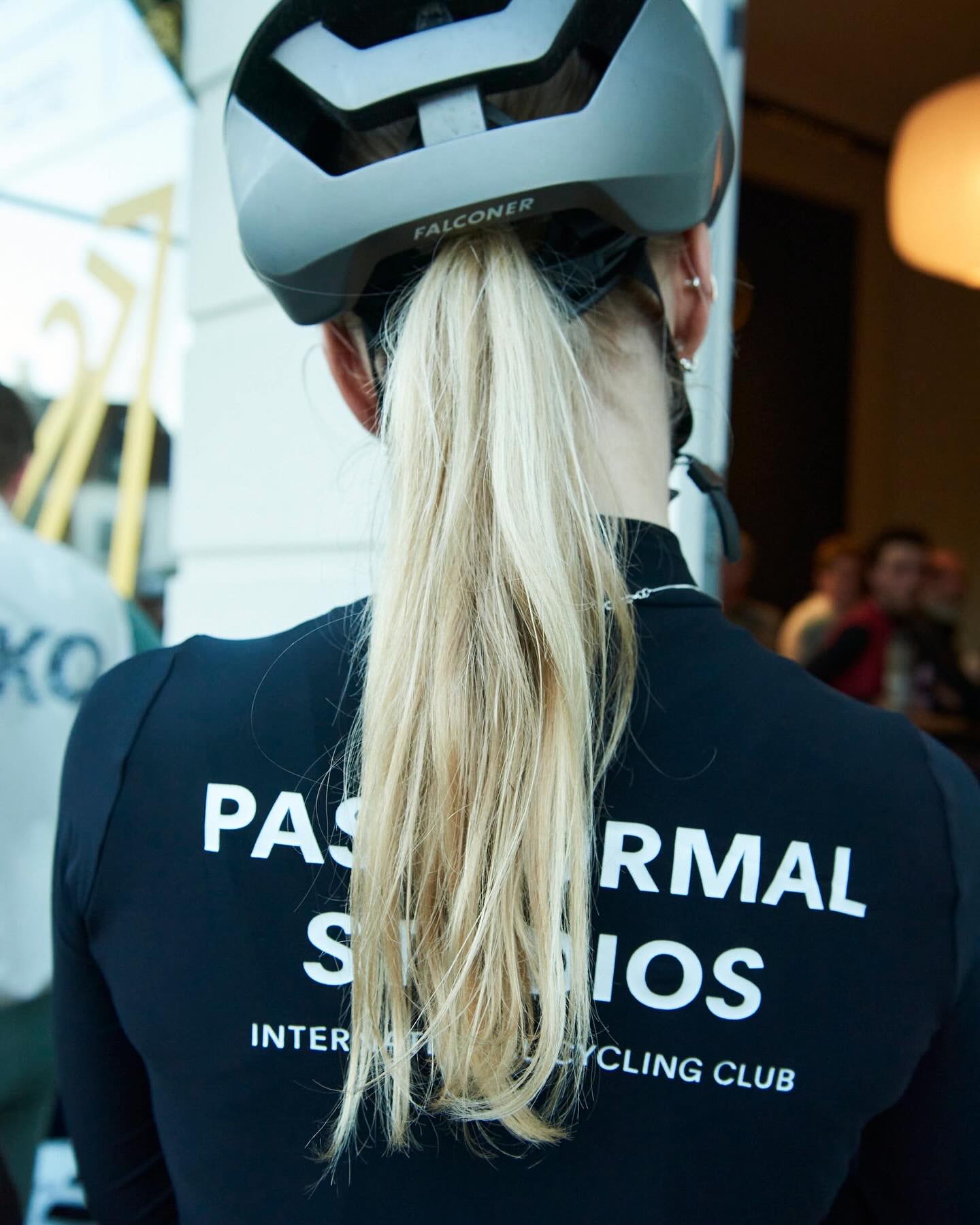 On repeat plz  @olicoool