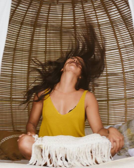 Come move with us.
*
Daily movement: yoga, Muay Thai, surfing, sunrise hike, dance
Photo: @olivianachle *
#seatoseeretreats #yogaretreat #surfretreat #wellness #wellnessretreat #yoga #bali #surf #healthyfood #meditation # @olivianachle