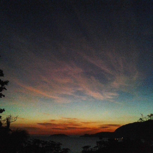 o céu brincando de ser arco-íris @olivianachle
