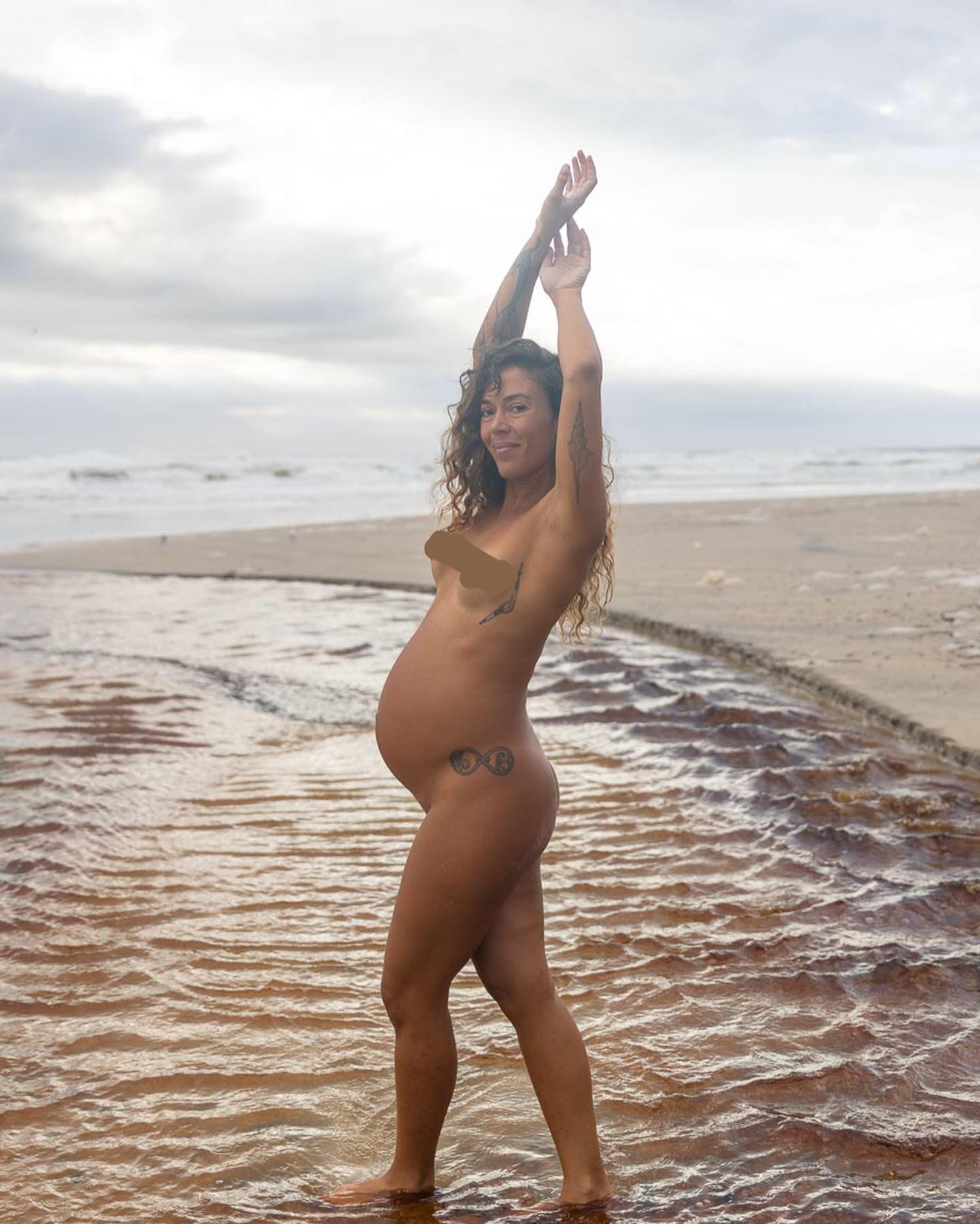 Ana e Dayo 🤍 e o convite pra se entregar aos renascimentos ✨ aho!
.
.
currently accepting the offer to reborn ✨
 @_ana_baiana_  @olivianachle