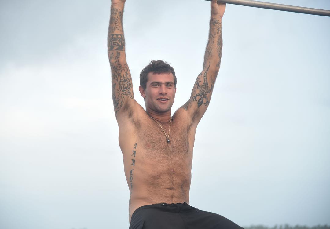 3.0 and still grow!
The body says u getting old the mind says u getting there but the eyes cant hide the kid when u hit Neverland
📷 @olivianachle ⛴ @santalusiaboat @olivianachle