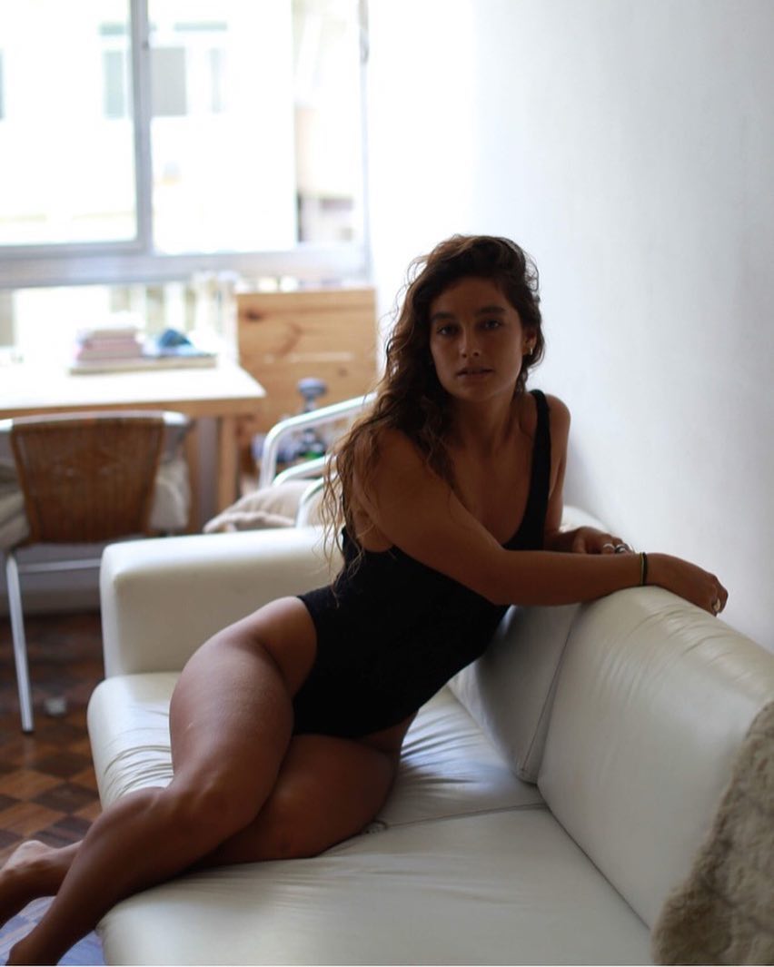 #tbt from one of the moments that i thought life couldn't get better. well, universe is always surprising ✨ it's amazing to keep meeting people from all over the world who are doing and creating amazing things and who inspires me and gives me strength to follow what my heart says. that's when i feel closely connected with my purpose in this life. yes, it can always gets better :)
.
#tbt de um momento em que eu achava que a vida não podia ficar melhor. e, bem, que delicia ser surpreendida pelo universo ✨ não tem felicidade maior em conhecer e me conectar com pessoas do mundo todo que me inspiram e me dão força pra seguir o coração e dar sentido pra cada uma das decisões e ações que eu tomo.. vida com propósito, inspirada por amores ✨ e dai, é simples dizer que sim, da sempre pra ficar melhor :) .
📷: @maripatriotainsta | @pprovador @olivianachle