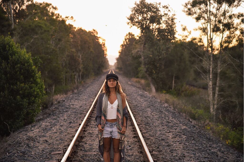 i have found the destiny when i allowed the journey to guide 👣
.
descobri o destino quando me entreguei pra jornada 👣
.
eyes: @_ollygray @olivianachle