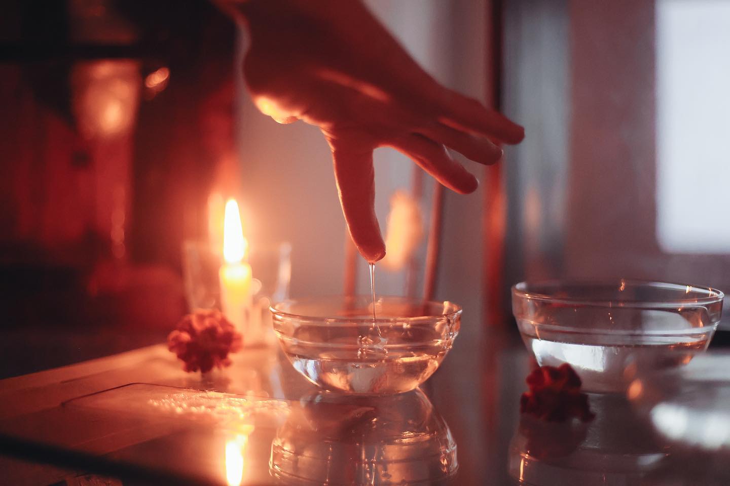 COCOON | arte
sentires infinitos, ativados por criações tão únicas.
demonstrações do que casulo pode representar, de forma tão única e tão sensível.
em COCOON, tivemos as expressões artísticas de
@laurafragosoc , @zetepedino , @olivianachle e @somemvento (@diogoacostasax , @laura.de.castro , @bokareis , @ricardo_rito__ ).
@stellaartoisbrasil ✨<br> @a__casulo