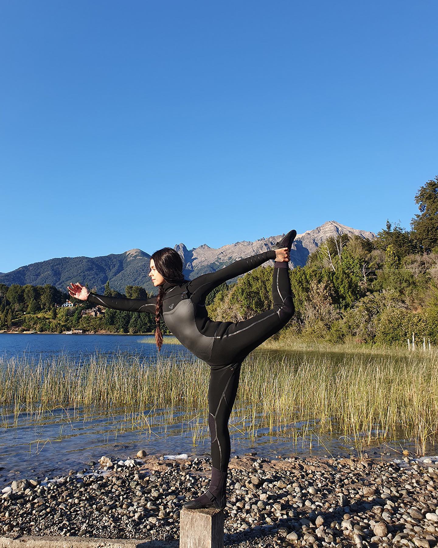 #4000KmRumoaoSul: alguns registros da nossa expedição rumo à Ushuaia, também conhecida como a cidade no fim do mundo, pelos olhares da @MillaMonteiro e @OliviaNachle com #GalaxyS10. @samsungbrasil
-
Acompanhe a nossa viagem pelo coração da Patagônia nessa nova série que estreia hoje (30/7), às 21h30, no Canal OFF ou a hora que você quiser no OFF Play.
-
Fotos 1 e 4: #Ultrawide
Fotos 2 e 5: #Wide
Fotos 3 e 6: #Teleobjetiva @olivianachle