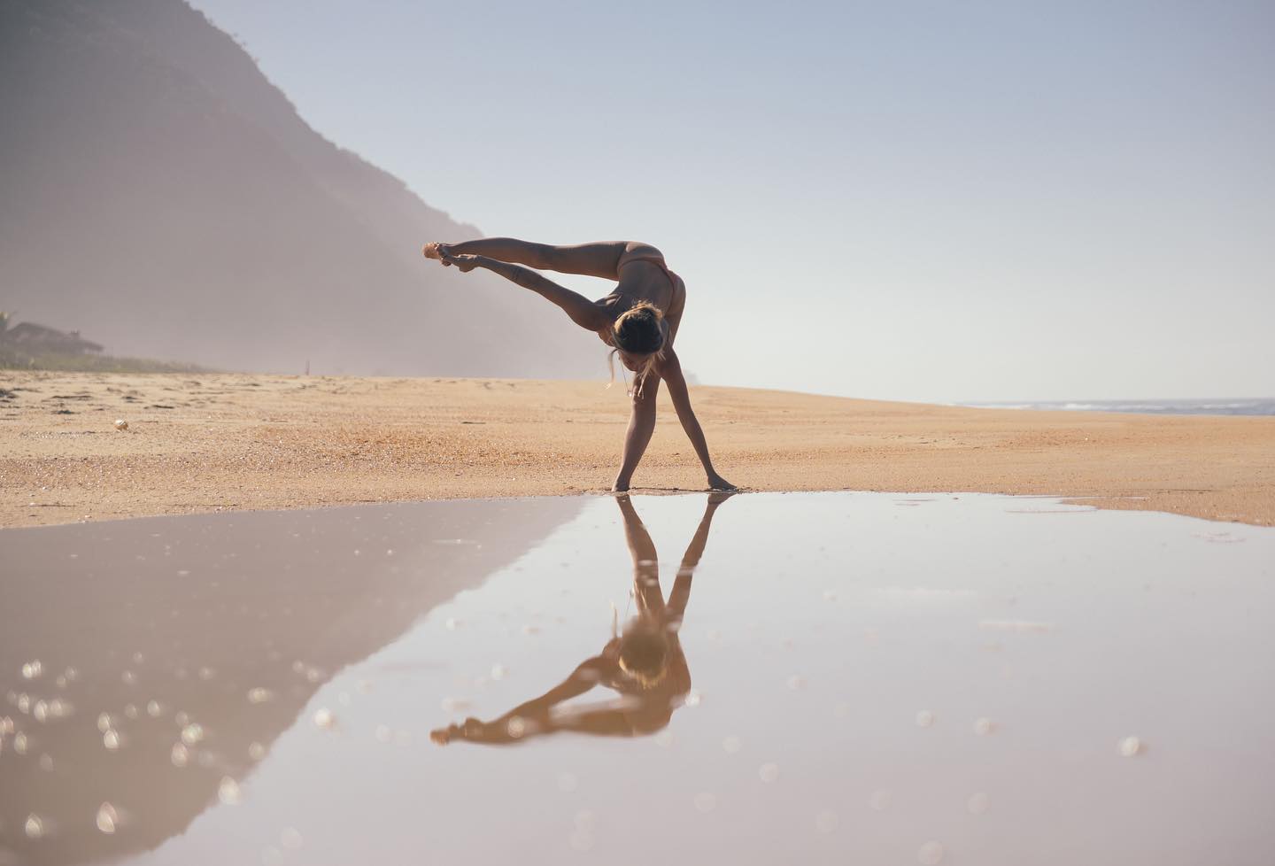 Reflexos
Poesia
Calmaria ✨
Por @olivianachle

#yogajourney
#yogainspiration
#yoga
#yinyangvinyasaschool @olivianachle