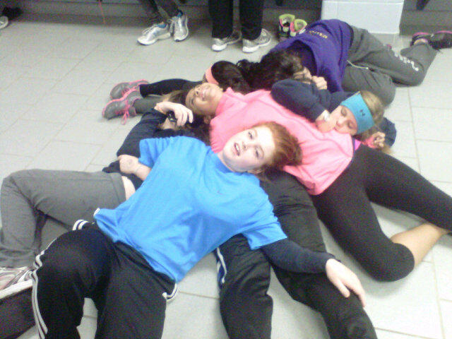 After 5k LOL @erinderikozis @kim_quintanilla @misjonasteen112 http://t.co/7lnNUwqr