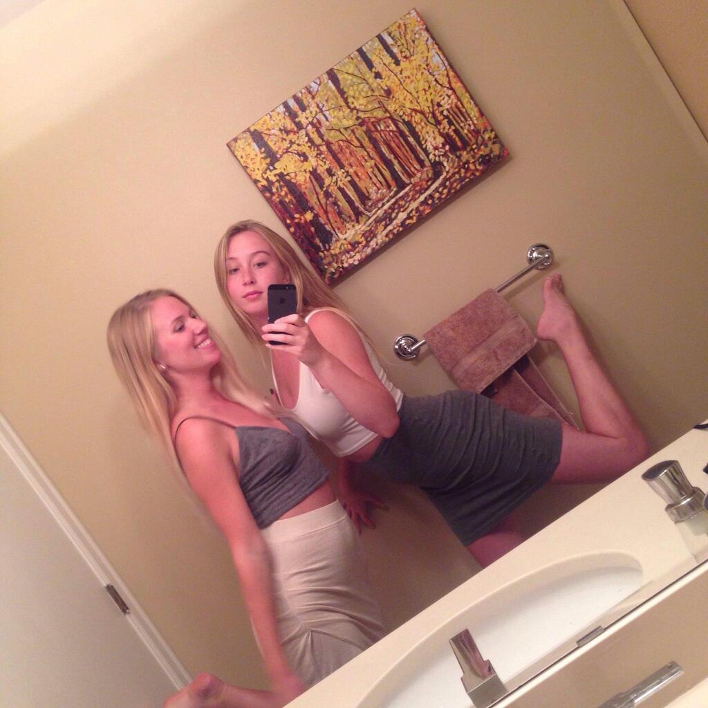 Left or right? https://t.co/vnhjoq4eiI