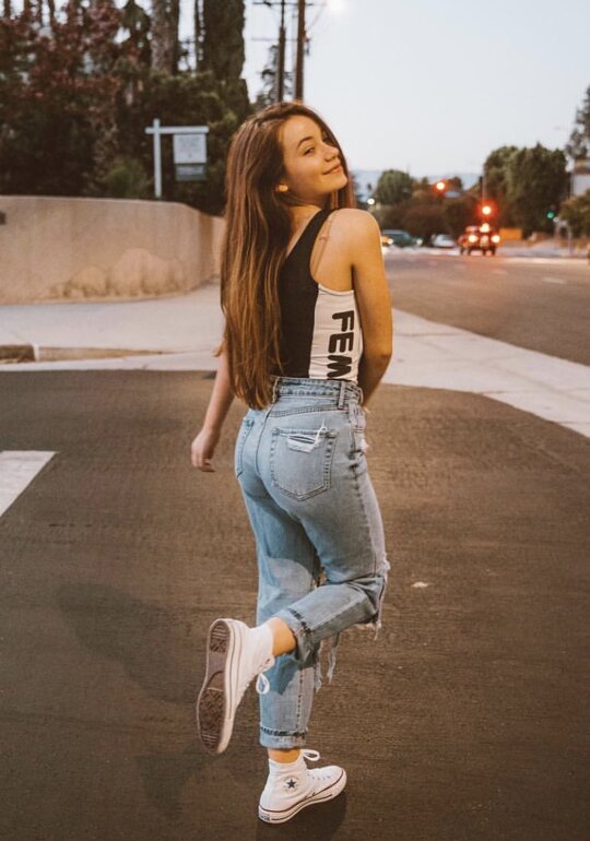 heading into the weekend like 😊✌️ https://t.co/DD7CYZMSyx

@BeautyImages2