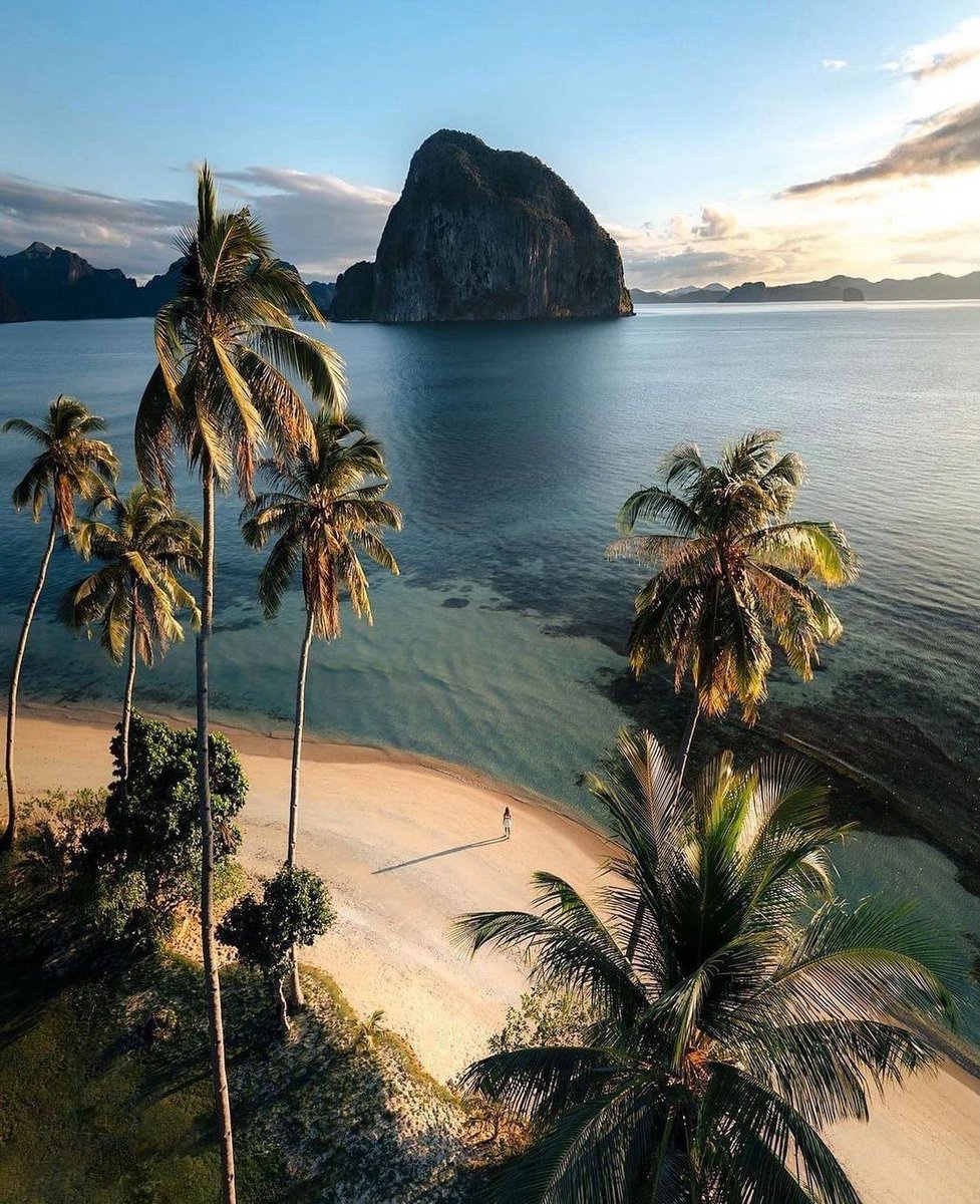 Need to escape here https://t.co/Jnu9JVxANd

@Hourlyjuls