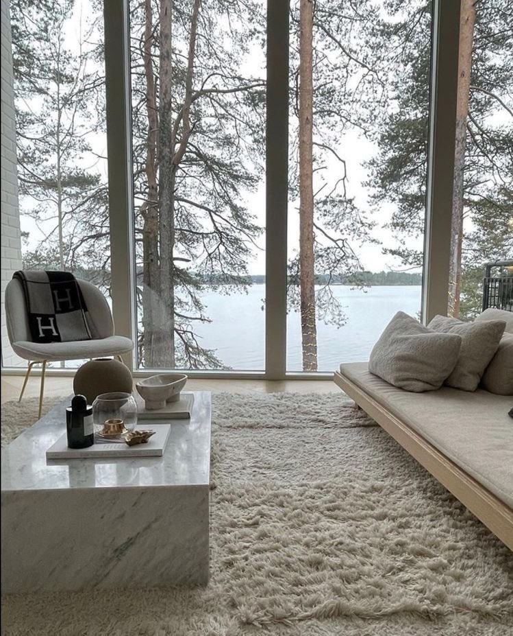 lake house views https://t.co/HeQ0AQedOV

@liviuuh