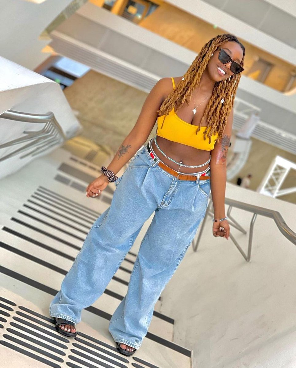 This body or iPhone 14 Pro max  plus ps5 ?❣️ https://t.co/iqUWWoLCm5

@Shalmah__