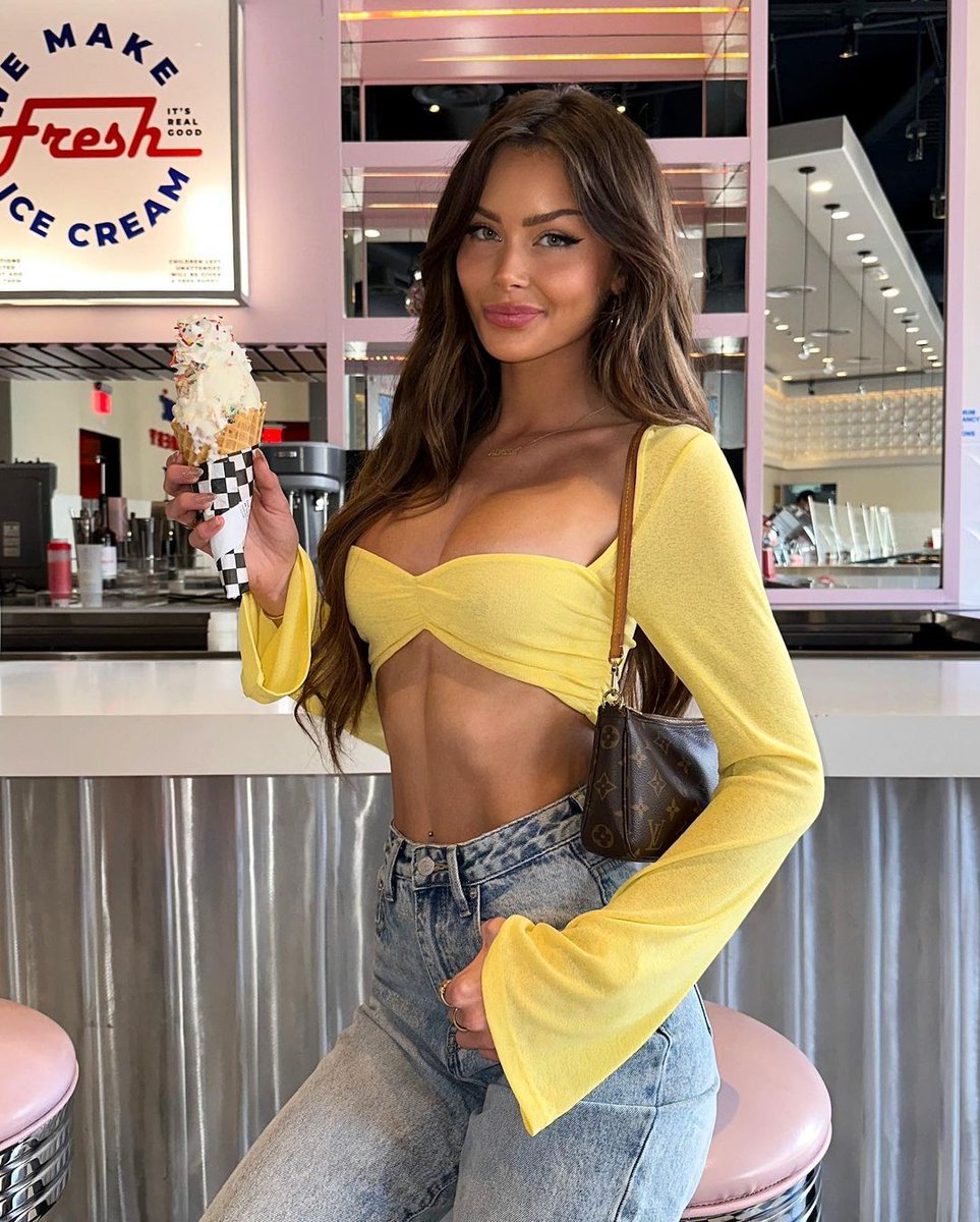 🍦😋 https://t.co/VTx2Rzp59u

@BeautyImages2