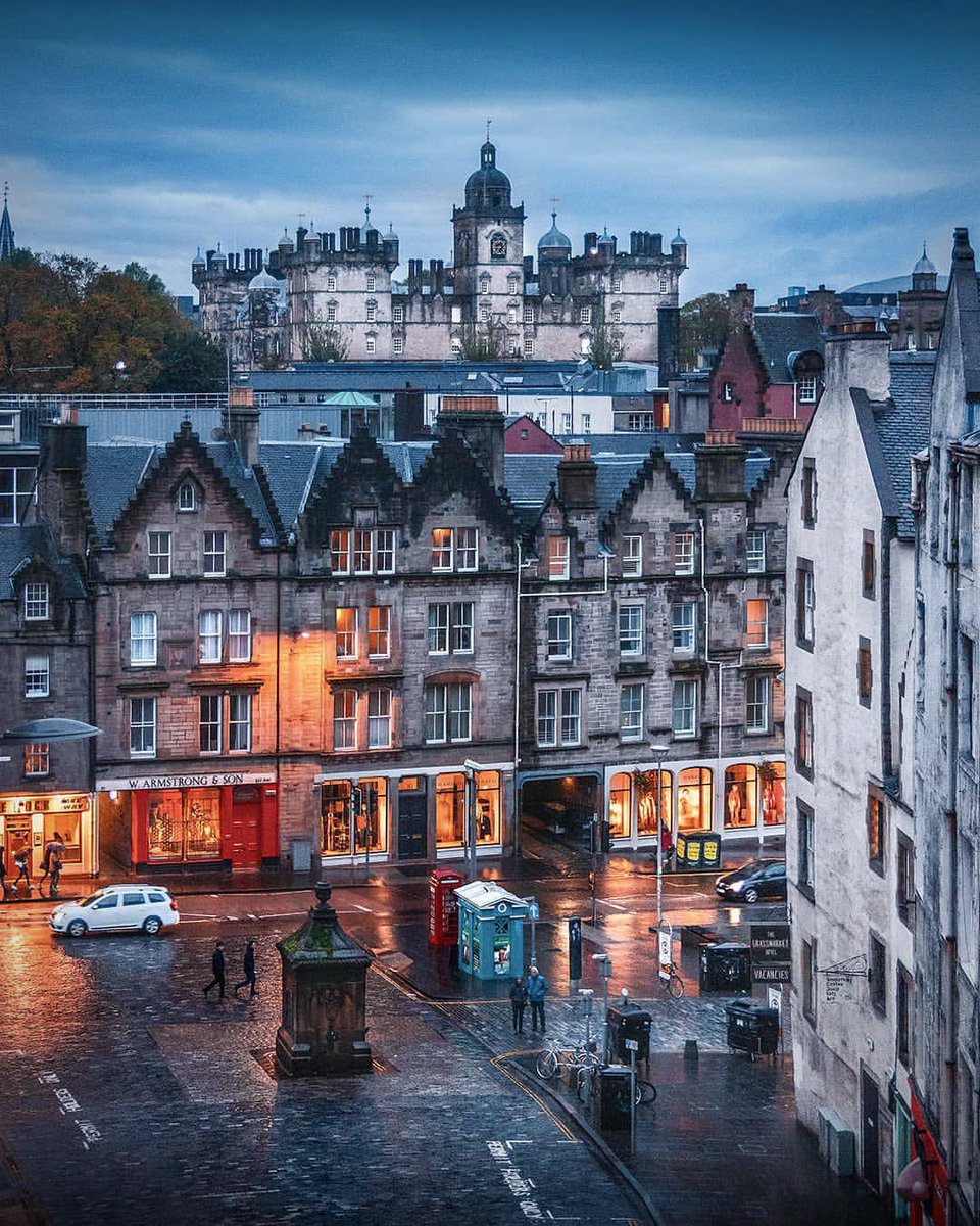Edinburgh Old Town, Scotland 🏴󠁧󠁢󠁳󠁣󠁴󠁿  ©️giz.k. https://t.co/AY8LSUnTvp

@vlady_elena