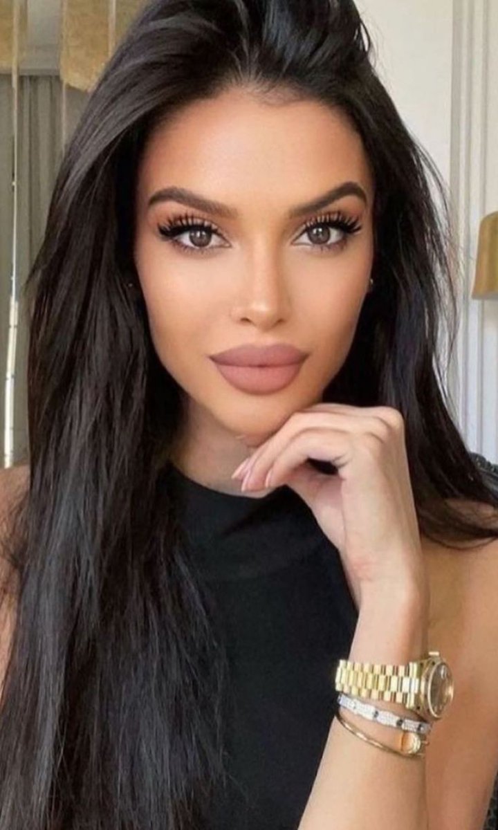 Happy Saturday 🌹
                        Be Happy ❤️ https://t.co/vYgGv4T1FE

@Lluvia53208679