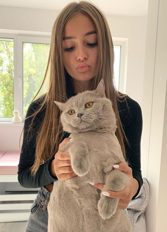 ᴮᵉᵃᵘᵗʸ ⁱˢ ʷʰᵉⁿ ʸᵒᵘ ᶜᵃⁿ 
 ᴬᵖᵖᵉʳᶜⁱᵃᵗᵉ ʸᵒᵘʳˢᵉˡᶠ.

ᵂʰᵉⁿ ʸᵒᵘ ˡᵒᵛᵉ ʸᵒᵘʳˢᵉˡᶠ
   ᵀʰᵃᵗ'ˢ ʷʰᵉⁿ ʸᵒᵘ'ʳᵉ 
      ᴹᵒˢᵗ ᵇᵉᵃᵘᵗⁱᶠᵘˡ

 ☕⚘
ᴴᵃᵖᵖʸ ˢᵃᵗᵘʳᵈᵃʸ
ᴴᵃᵛᵉ ᵃ ˡᵒᵛᵉˡʸ ʷᵉᵉᵏᵉⁿᵈ
https://pin.it/1PJ9O3d https://t.co/f8r1WcobVO

@SusiCici1