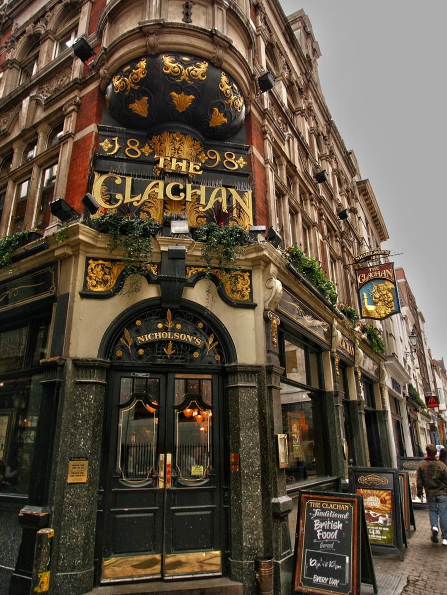 London’s Pubs 🇬🇧   ©️Andrei Fried. https://t.co/Xd12x35n21

@vlady_elena