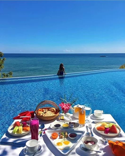 Bonjour Twitter et bon dimanche à toutes et à tous
🥐☕️💐🥐 https://t.co/qTeZ7vSsfD

@VieNatureSavoir