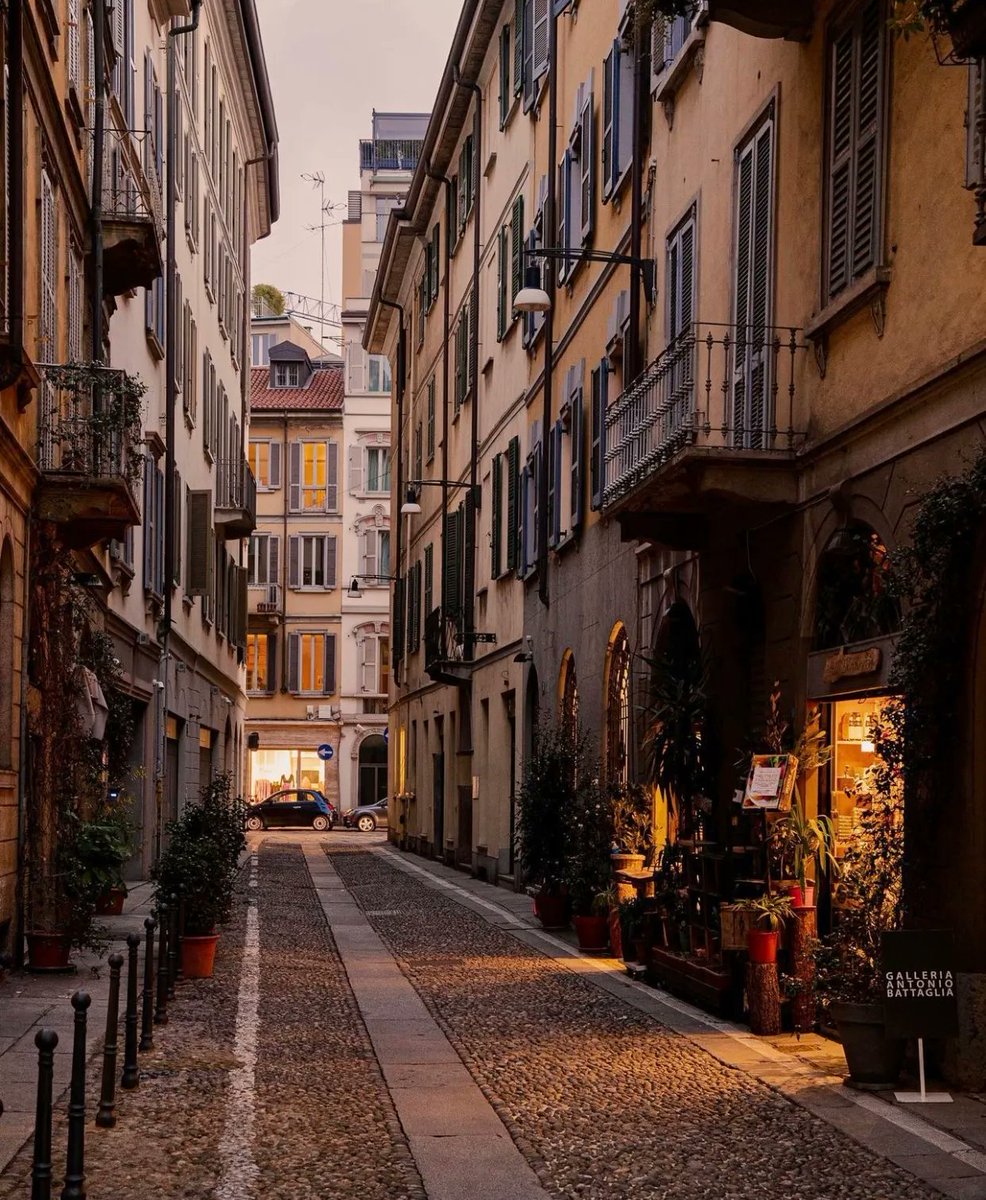 Milan, Italy 🇮🇹
📸: meolafrancesco | IG https://t.co/MxyTYitYaq

@TravelVida
