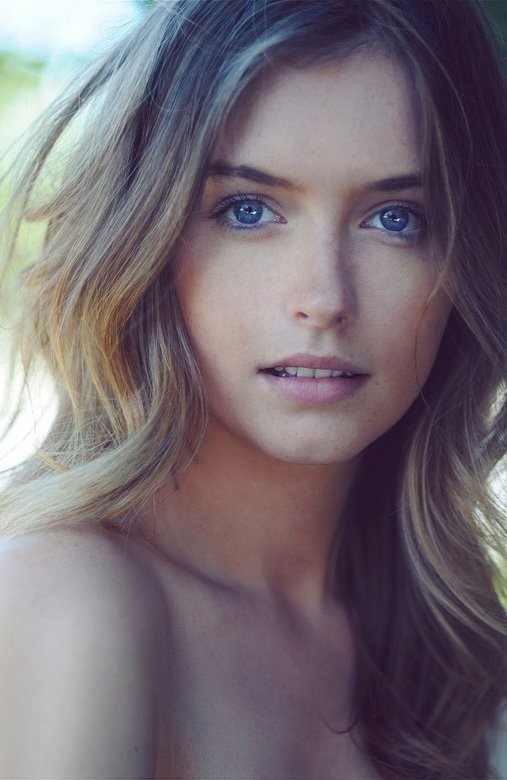 Happy Monday 🌸💙🌸 https://t.co/CxQOsReDaf

@Kristal38922455