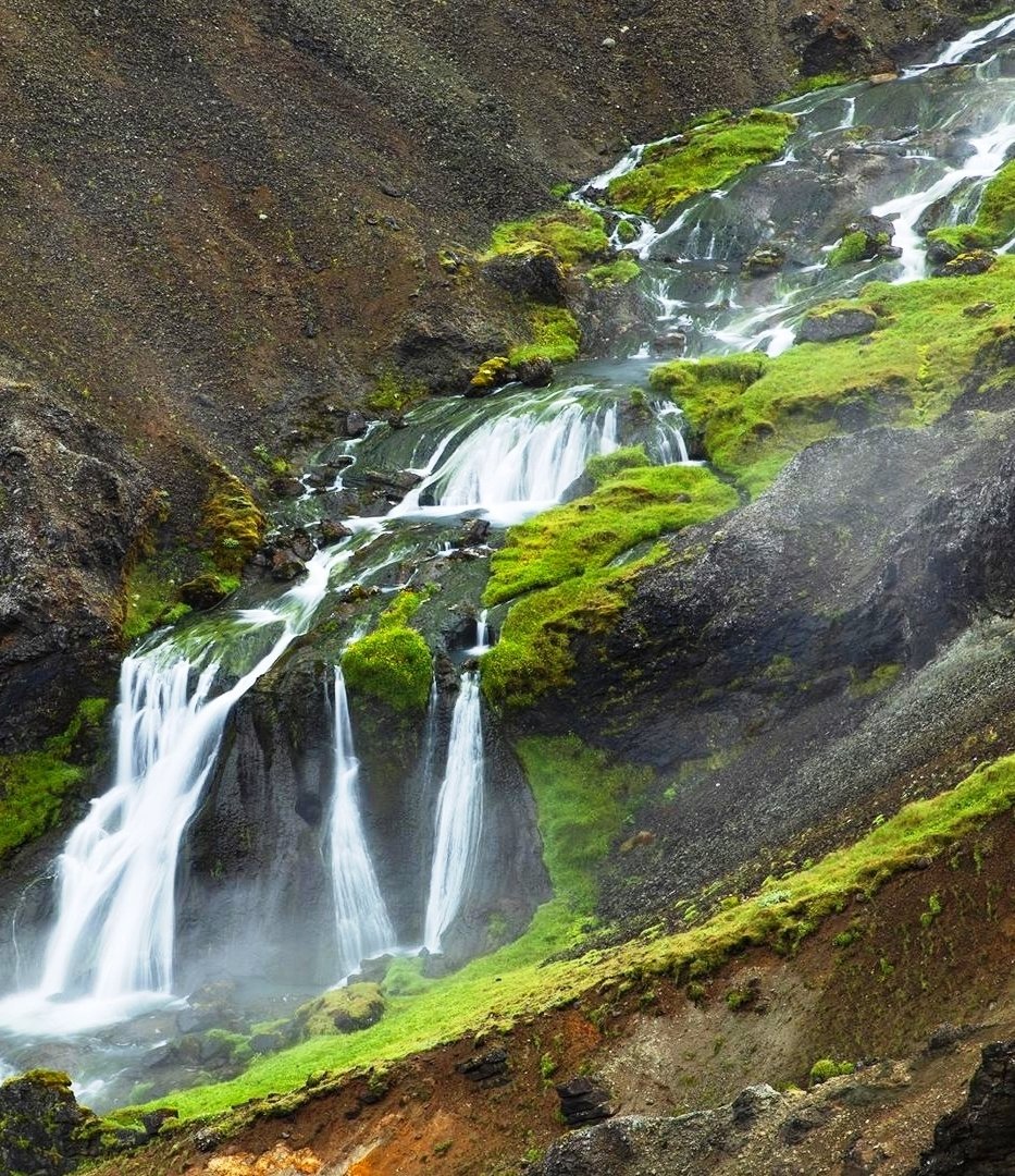 Waterfall at Reykjadalur Hot Spring River in Iceland  🇮🇸 https://t.co/41tfITHlOf

@LoveSongs4Peace