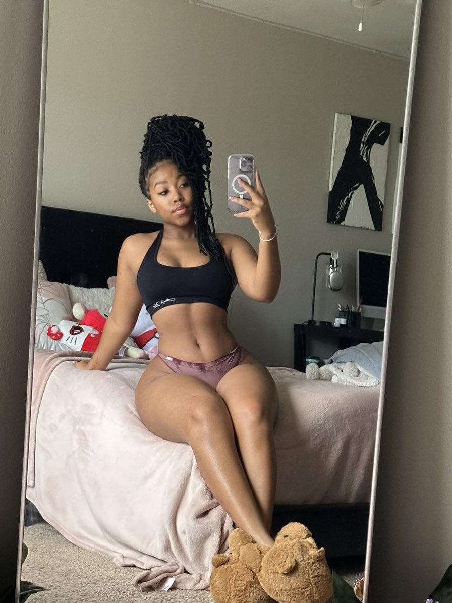 😍 https://t.co/Ej0RTFURnC

@GoatedThroated