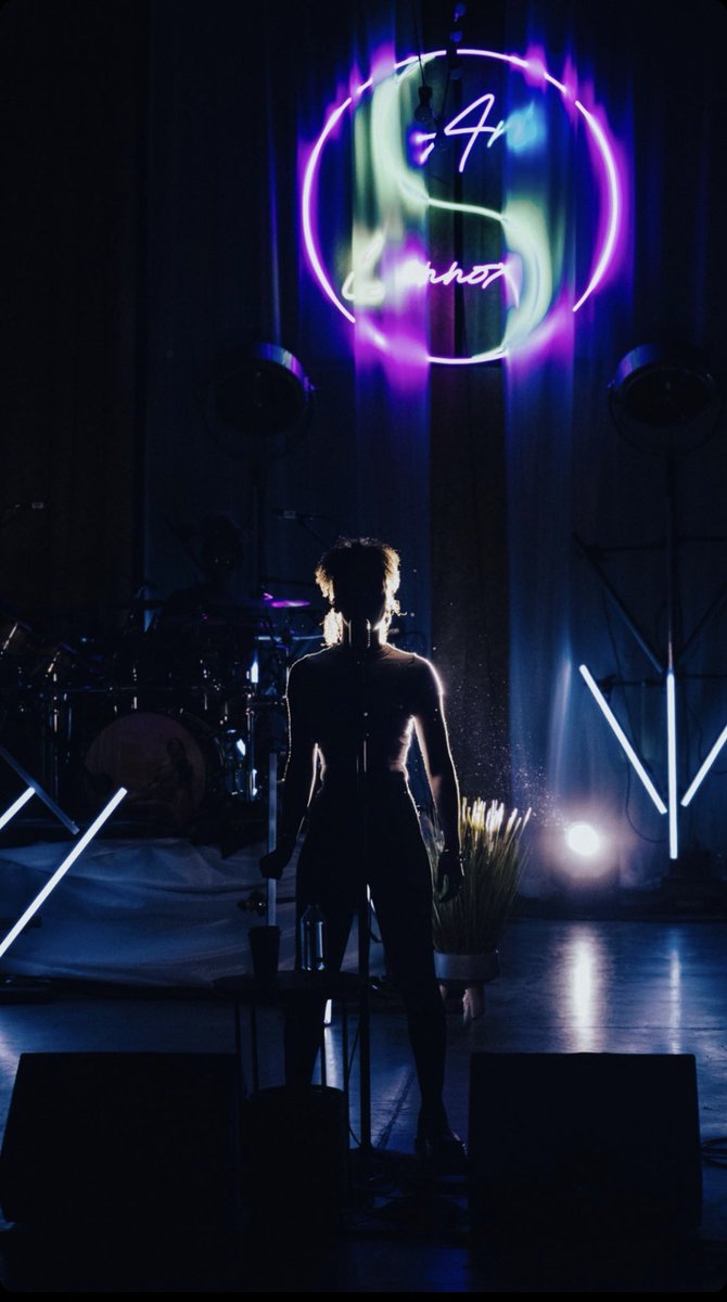 Ari Lennox is coming🔥😩 https://t.co/BrBZ7XZP8N

@welovearilennox