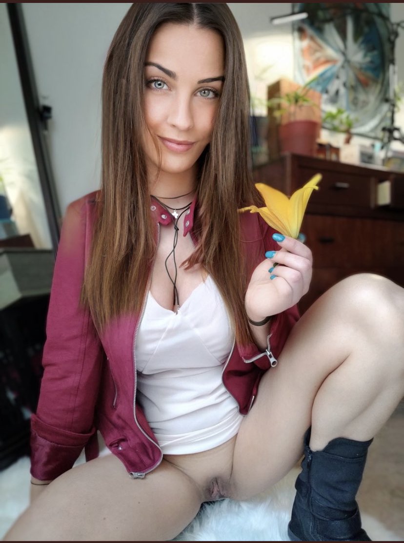 Can a 42 years granny who likes Netflix and Metallica get a FWB on Twitter?💋🔥 https://t.co/cJbdLOYl6z

@pointsexs2