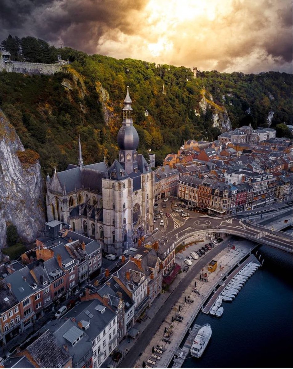 Dinant, picturesque town in Belgium 🇧🇪  ©️henry_do. https://t.co/n3XmQ81R8O

@vlady_elena