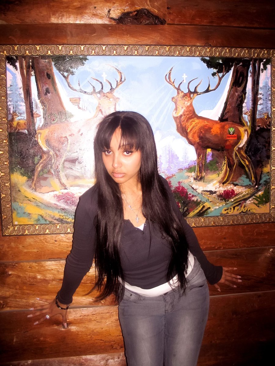 the 🇰🇪 is poking 🙏🏽 https://t.co/VTZ2gflxLv

@pinkpantheress2