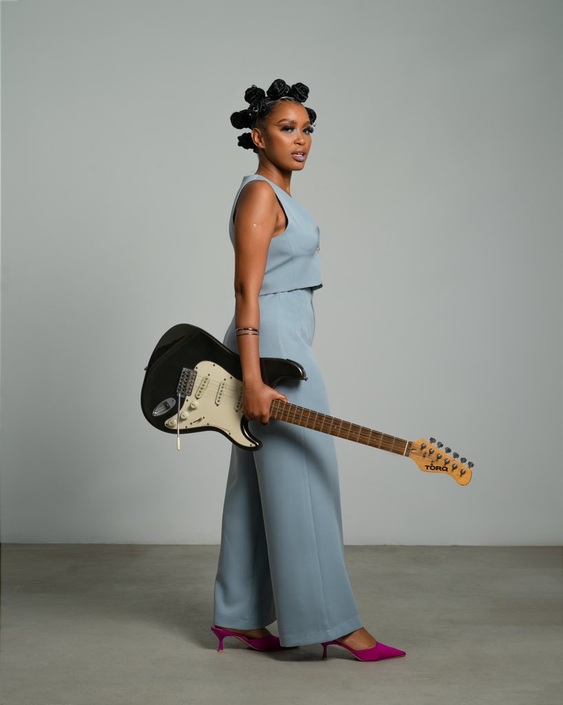 hey baby,  I&rsquo;m a rock star 🎸 https://t.co/N2HYShFJpc

@BeritaAfroSoul