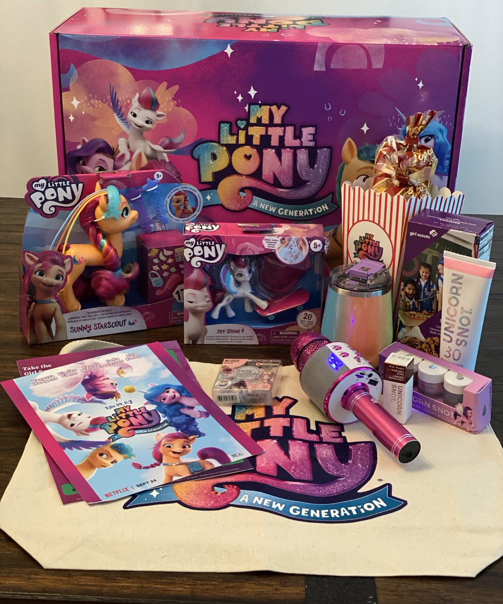 Thank you @eonefilms for a fun movie night! #MyLittlePonyANewGen #ShareYourSparkle #freeproduct https://t.co/KiSujOGC9Y