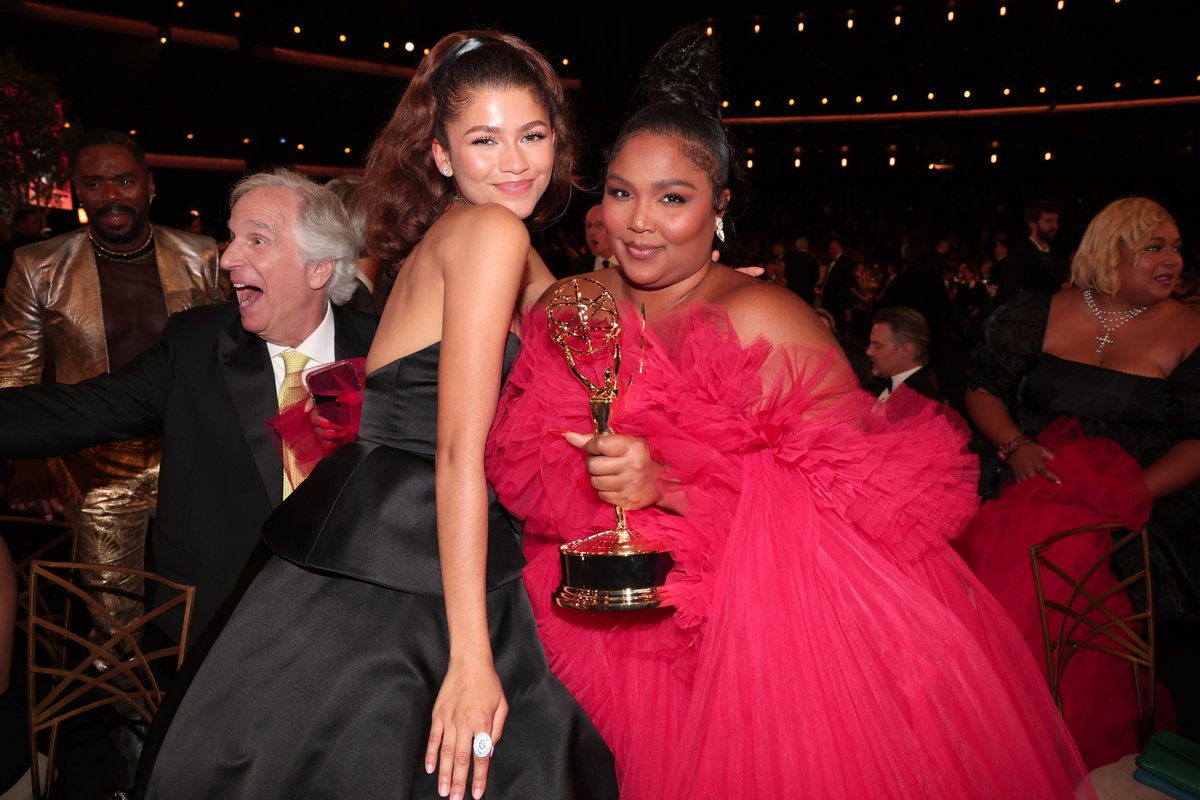 Hi bestie #Emmys https://t.co/6ASvIj40PB
