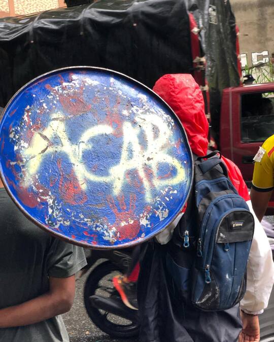 #NewProfilePic_akyrra_1