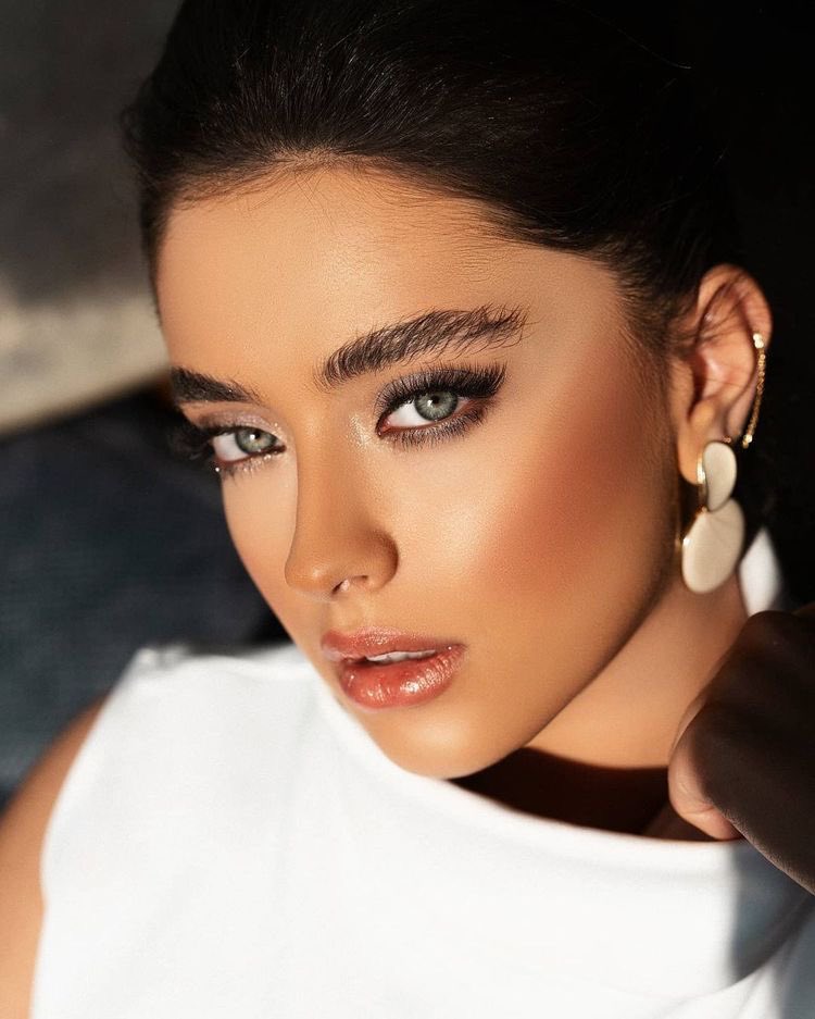 Hi . https://t.co/DP9vewv0HA

@WhiteRoses_11