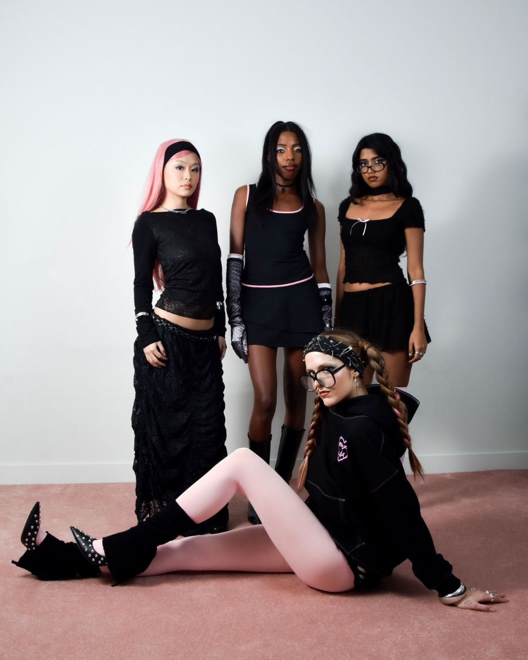 Pick your player
 @tyrabookerr @bbyg6rl @quitethenotion @valentinobornancini @josienolann  @emersonisa