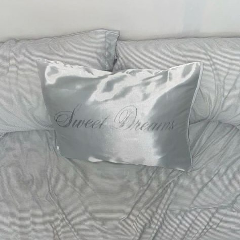 Mood today #emersonisa

!New York, New York!<br> @emersonisa