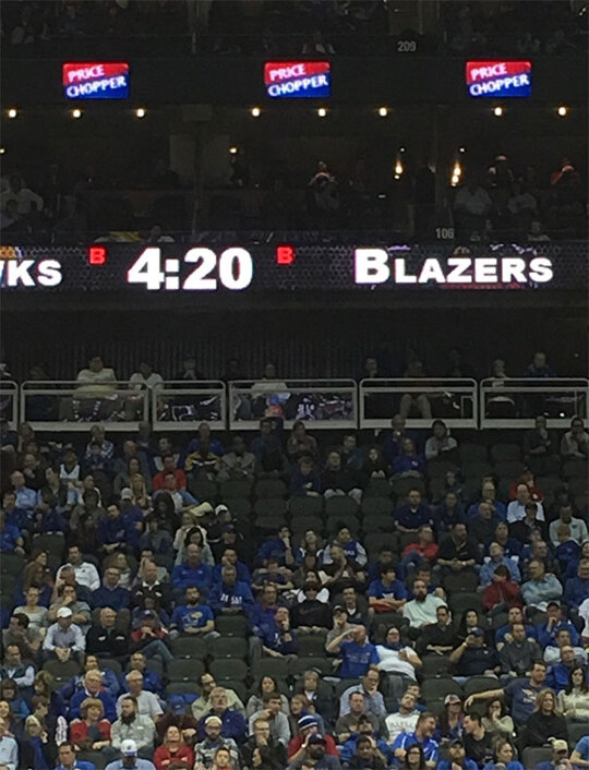 Friend Sent Me This Photo Of A Basketball Game Timed Perfectly   #perfectlyTimedPhotos