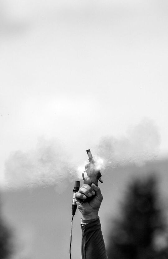 My Friend Captured The Shockwave From The Starter Pistol At His Sister's Track Meet   #perfectlyTimedPhotos