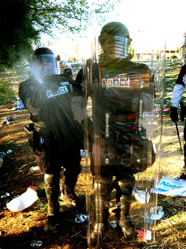 Friend Snapped A Picture Of The Police The Instant They Were Spraying Him With Mace   #perfectlyTimedPhotos