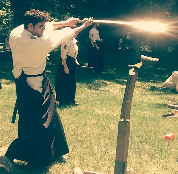 Sun Caught The Blade At Just The Right Time    #perfectlyTimedPhotos