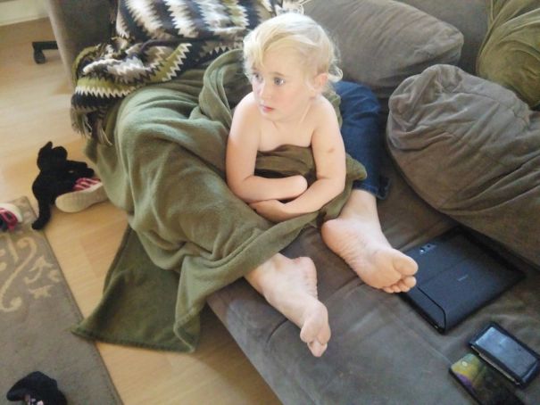What Do You Mean, What's Wrong With Her Feet?   #perfectlyTimedPhotos