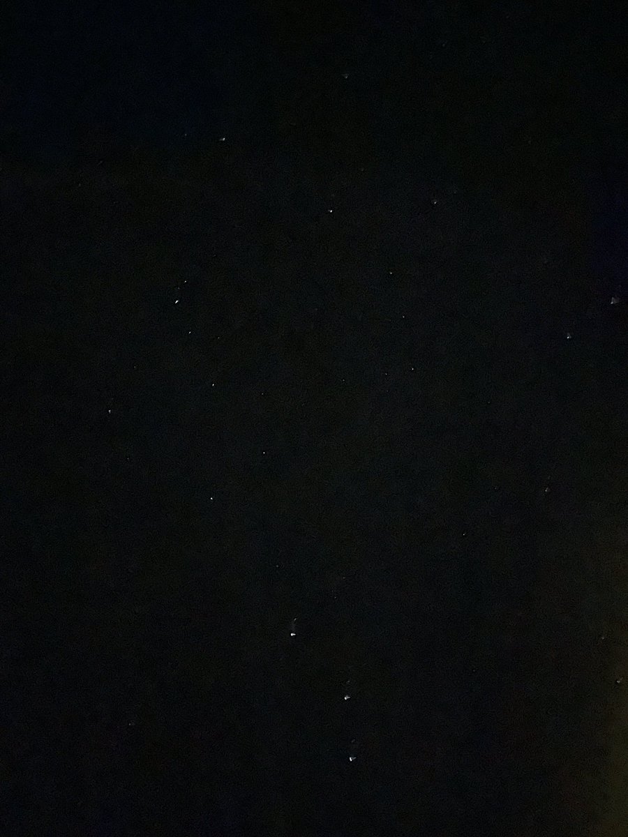 went on a drive last night to clear my mind, just sat there amazed at the stars https://t.co/eAmCc5FWuA