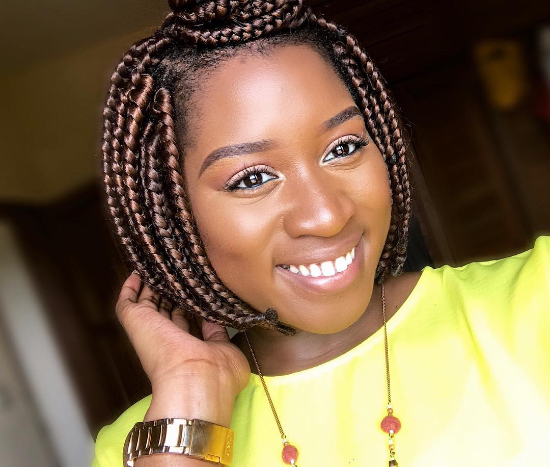 When the Sun is poppin ☀️🍋
Eyelashes extension by @stellissima237 💥
•
•
•
•
•
#ootd #melanin #237 #yellow #motd #iphonesia #instagood #smile #yaounde #mommyblogger #travel #cameroonian #montrealer #mua #makeupoftheday #melaninpoppin #team237
#mommyhood #sunshine #cameroon #under_ratedmakeup #beatface #boxbraids @candy_bee