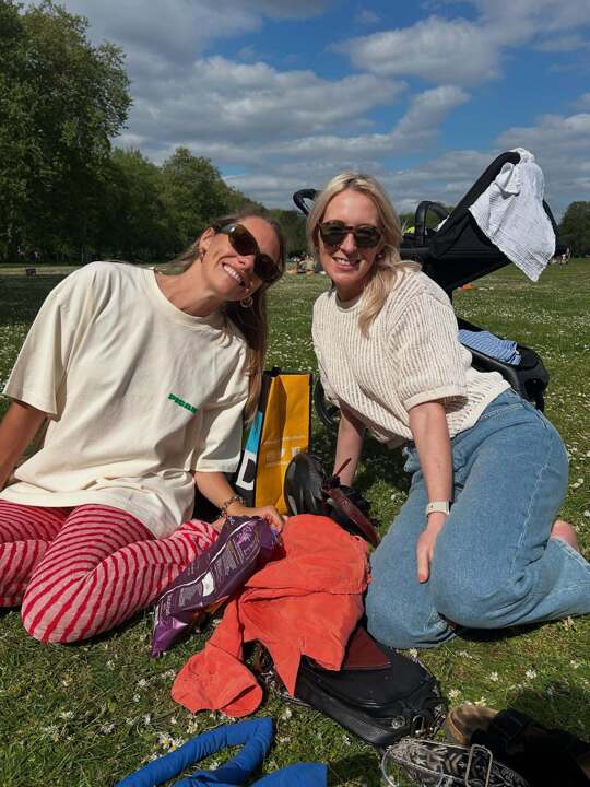 Sunny birth-days and daysss
🥳
@katie__e__a @tara_mccallum @morganmparker @aurelia_chloe  @tara_mccallum