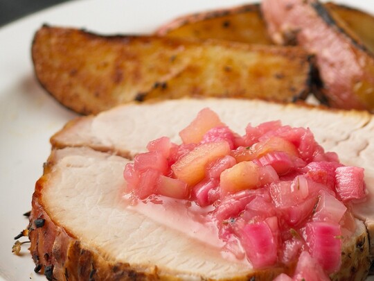 Our homemade Rhubarb Apple Chutney is a quick and easy way to add a hint of freshness to your next Ontario Pork roast. Serve with potato wedges and in-season veggies for a sweet and savoury weekend dinner! Find the recipe link in our bio. @ontariopork  #loveONTfood #easyrecipesfoodlandontario