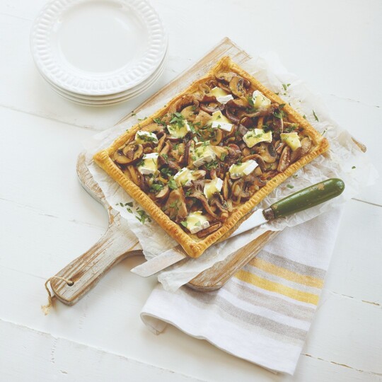 If you're an Ontario Mushroom lover, then this dish is for you. The Roasted Mushroom & Brie Tart uses a combination of Ontario Mushrooms to create an impressive appetizer, lunch, or light dinner.
Click the link in our bio to try the recipe today!
#loveONTfood
@mushrooms.cafoodlandontario