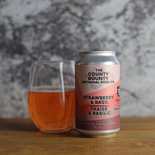 From Strawberry Basil to Gooseberry Peach try the flavours of @thecountybounty’s artisanal farm-to-glass sodas and toast your sweetheart this Valentine’s Day!❤️
Delivering a wide assortment of wildly refreshing flavours, while sourcing local herbs & veggies from their fellow local farmers.
Reach for one of their seasonal sodas identified with the Foodland Ontario logo and enjoy the unique and delicious flavours of Ontario goodness. Their products are worth craving!
#loveONTfood
#LookforFoodlandOntariofoodlandontario