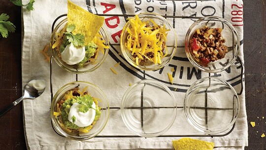 These spicy Chipotle Beef Cups are a fun appetizer that are full of flavour. Feel free to make the beef mixture ahead of time for quick assembly when entertaining. #loveONTfood
https://t.co/OxZI6s94HO https://t.co/44PO0Q9nLN


https://www.ontario.ca/foodland/recipes/chipotle-beef-cups