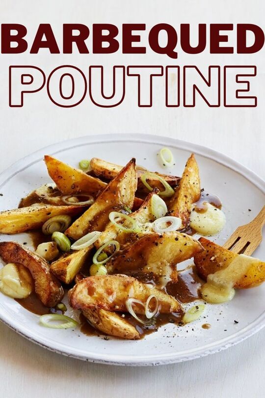 Barbequed Poutine
Barbequed Poutine
Take your backyard BBQ to the next level with these homemade Barbequed Poutine. Prepare the basic poutine on the grill and then have everyone customize their own with a variety of toppings!
https://www.ontario.ca/foodland/recipes/barbecued-poutine